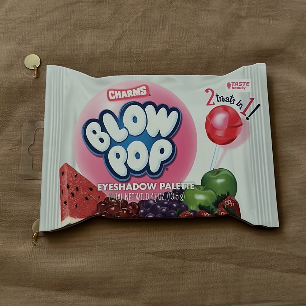 Beautiful eye, shadow palette by blow pop, with  10 colors